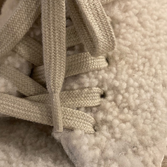 Rag and Bone | Standard Issue Shearling Fur Low-Top Sneaker. - Picture 13 of 13